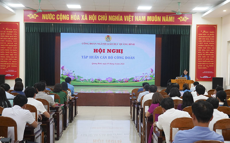 an cảnh hội nghị tập huấn