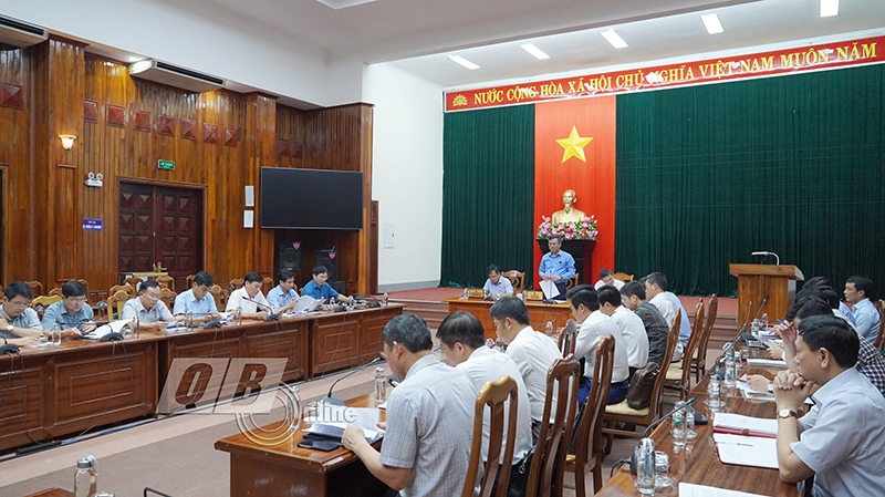 Quang cảnh cuộc họp.