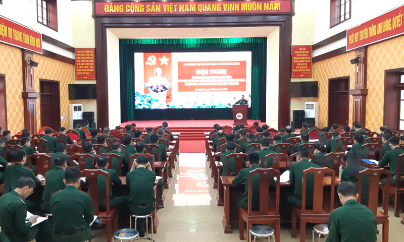 Toàn cảnh hội nghị.