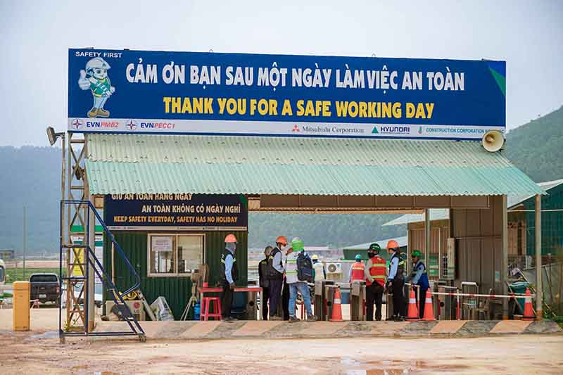 An toàn lao động được đặt lên hàng đầu.
