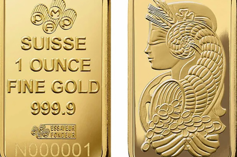 Vàng miếng 1 ounce được bán bởi chuỗi siêu thị Costco. Ảnh: CNBC