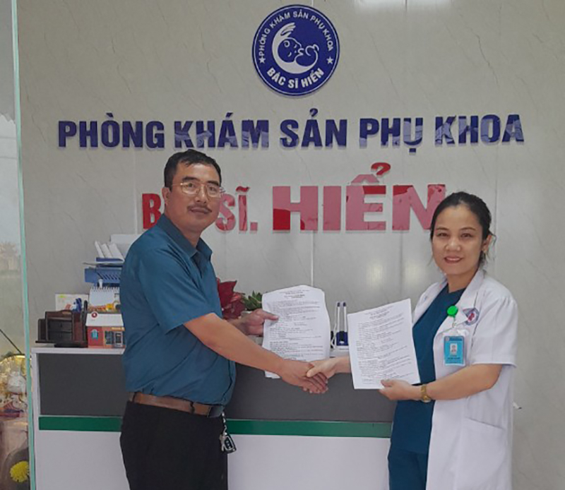Thường trực CĐKKT tỉnh đã ký hợp đồng phối hợp với Phòng khám sản phụ khoa Bác sĩ Hiển nhằm khám sức khỏe miễn phí cho nữ CNLĐ.