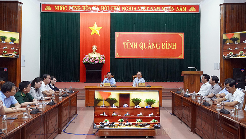 Quang cảnh lễ phát động tại điểm cầu Quảng Bình