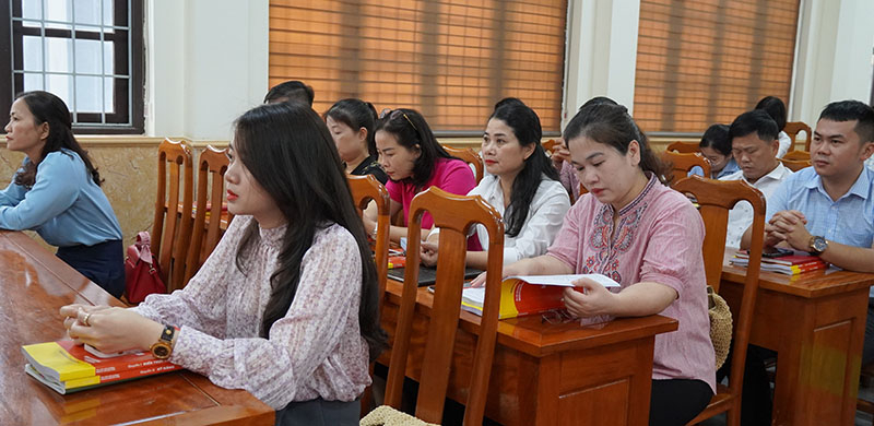 Các học viên dự lễ khai giảng.