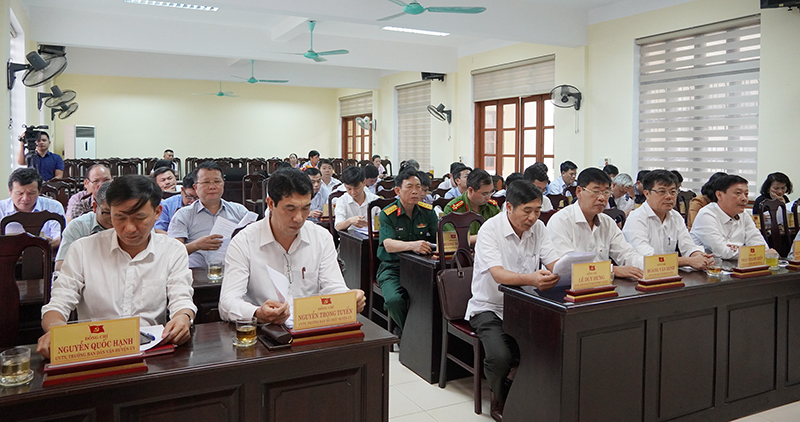 Các đại biểu tham dự hội nghị.