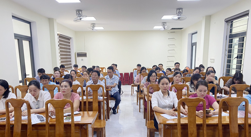 Các học viên tham dự lớp tập huấn.