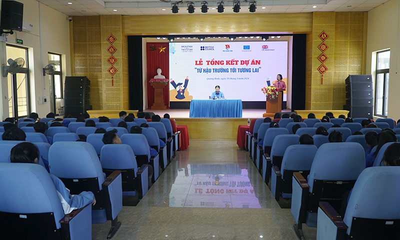 Toàn cảnh tại buổi lễ.