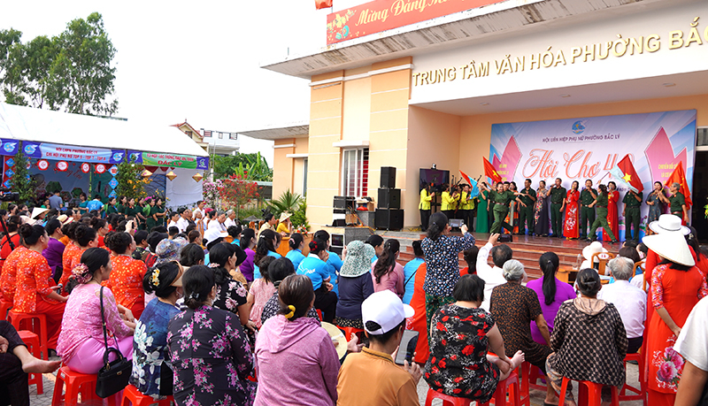 Quang cảnh hội chợ 4.0