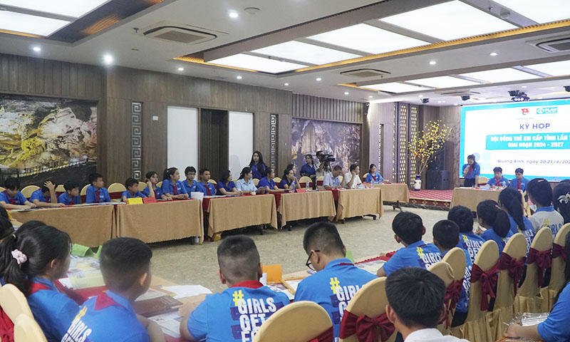 Toàn cảnh kỳ họp Hội đồng trẻ em tỉnh lần thứ I.