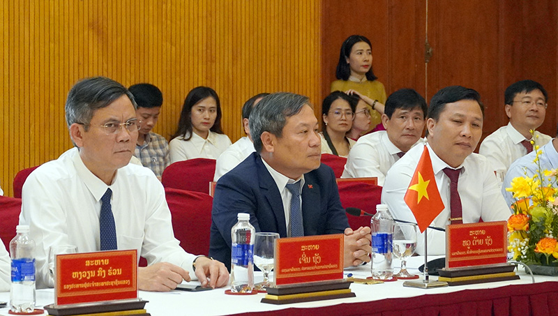 Đồng chí Bí thư Tỉnh ủy Quảng Bình Vũ Đại Thắng phát biểu tại buổi hội đàm