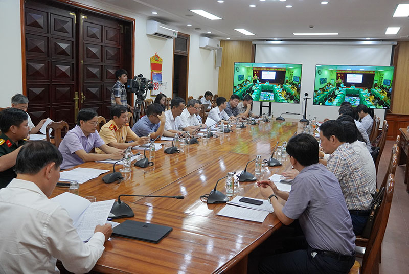 oàn cảnh hội nghị tại điểm cầu Quảng Bình.