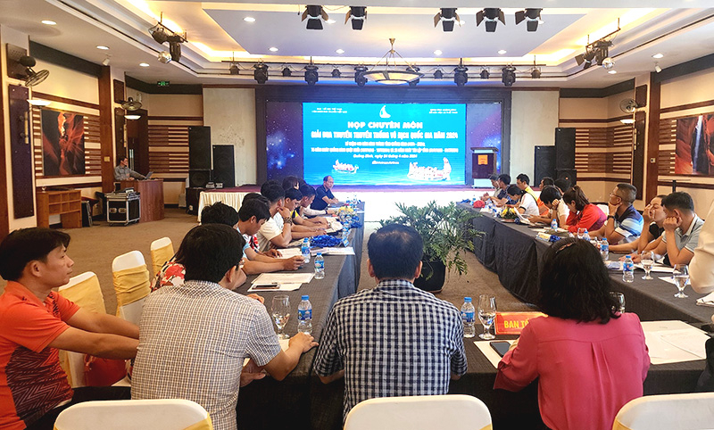 Đại diện các đơn vị tham dự buổi họp chuyên môn.