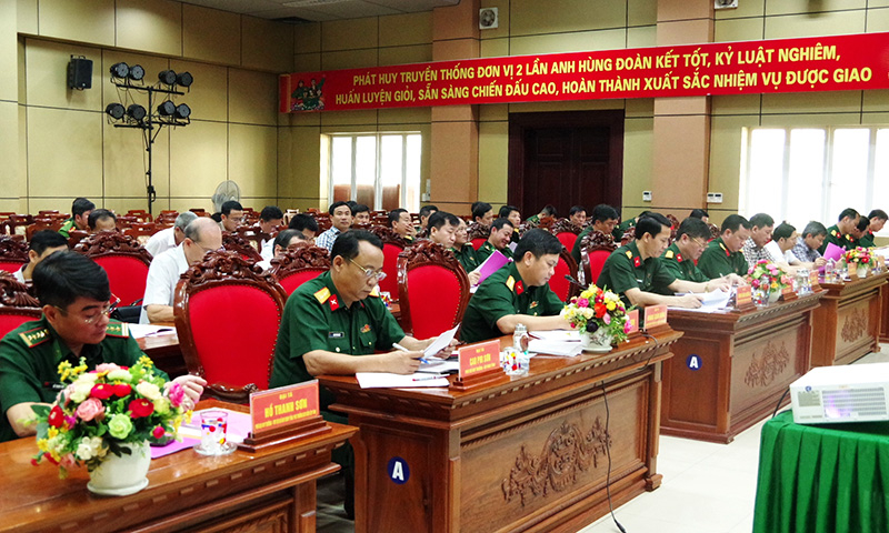 Các đại biểu tham dự hội nghị.