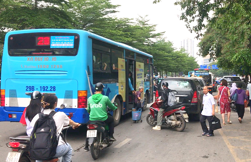 Trong 2 ngày đầu dịp nghỉ lễ 30/4 - 1/5, toàn quốc xảy ra 131 vụ tai nạn giao thông, làm chết 44 người, bị thương 119 người. (Ảnh minh họa)