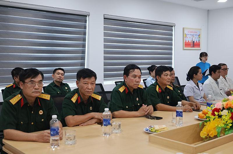  Các đại biểu tham dự lễ ký kết.