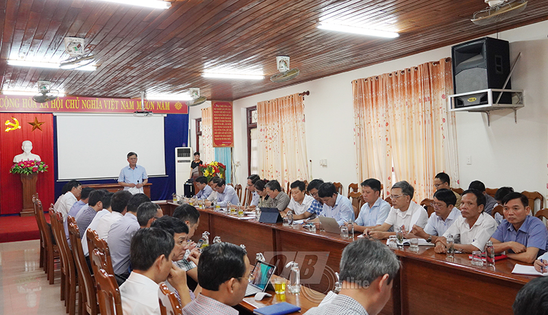 Quang cảnh buổi làm việc.