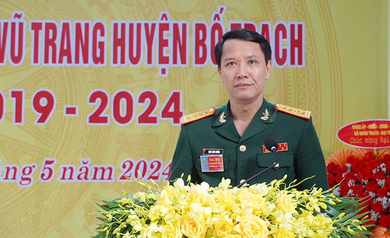 Đại  diện lãnh đạo Ban CHQS tỉnh phát biểu tại đại  hội.