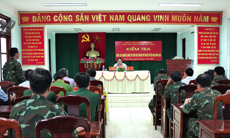 Quang cảnh buổi kiểm tra.