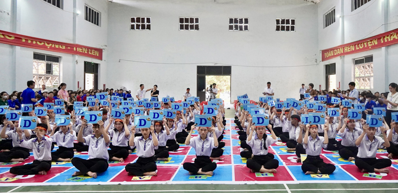 Tham gia hội thi gồm 100 học sinh xuất sắc được lựa chọn của Trường THPT Lương Thế Vinh.