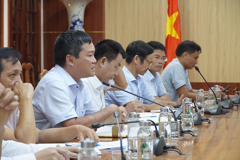 Đồng chí Phó Chủ tịch UBND tỉnh Phan Phong Phú kết luận tại buổi làm việc.