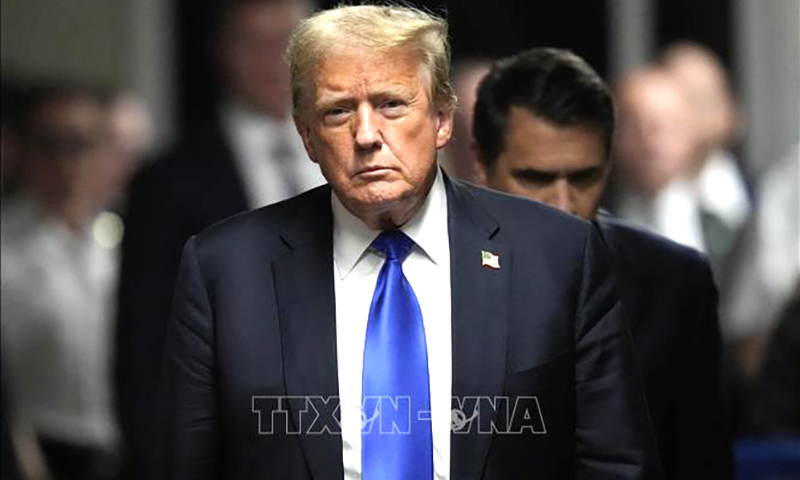 Cựu Tổng thống Mỹ Donald Trump rời Tòa án hình sự Manhattan ở New York, sau phiên xét xử ngày 30/5/2024. Ảnh: AFP/TTXVN
