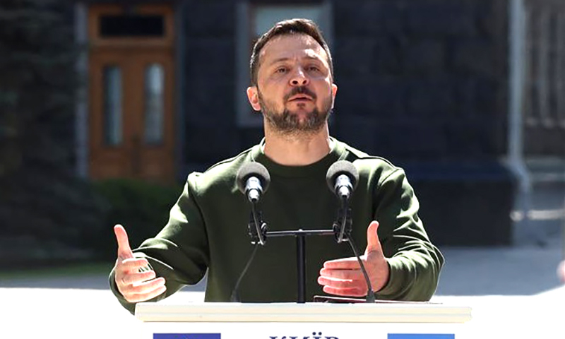 Tổng thống Ukraine Volodymyr Zelensky đã lần đầu tiên công khai chỉ trích lập trường ủng hộ Nga của Trung Quốc. Ảnh: AFP/TTXVN