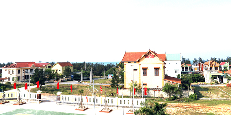Xã Quang Phú đầu tư xây dựng nông thôn mới nâng cao, được người dân đồng tình hưởng ứng và hài lòng với chất lượng.