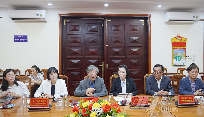 Ông Lee Byung Hwa, Giám đốc Quốc gia KOICA tại Việt Nam phát biểu , mong muốn tỉnh cử các cán bộ có náng lực phụ trách dự án.