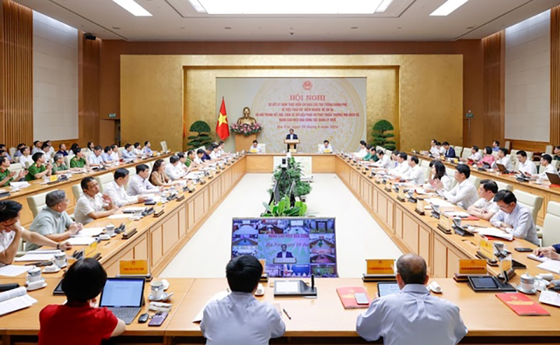 Thủ tướng Chính phủ Phạm Minh Chính chủ trì hội nghị.