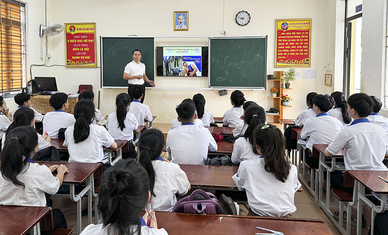 Qua các hoạt động tuyên truyền, nói chuyện chuyên đề, học sinh Trường THCS Phong Nha được trang bị kiến thức, kỹ năng về phòng tánh tại nạn đuối nước