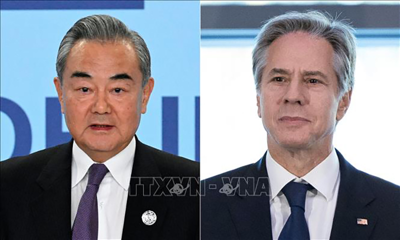 Bộ trưởng Ngoại giao Trung Quốc Vương Nghị (trái) và Ngoại trưởng Mỹ Antony Blinken. Ảnh minh họa: AFP/TTXVN