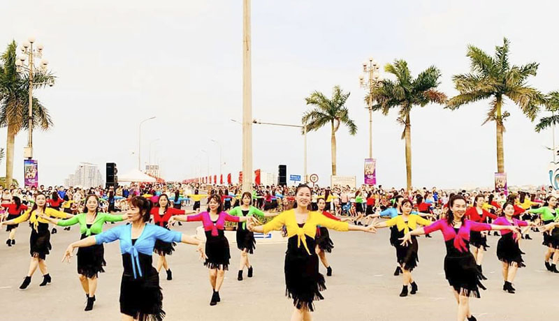 Màn biểu diễn của học viên Trung tâm KVTT 79 Hữu Nghị tạo ấn tượng tại Tuần Văn hóa-Du lịch Đồng Hới năm 2024.