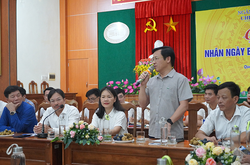 Giám đốc Sở Thông tin-Truyền thông Hoàng Hữu Thái đề nghị NHNN CNQB và các TCTD trên địa bàn tạo điều kiện cho lực lượng báo chí thực hiện nhiệm vụ tuyên truyền.