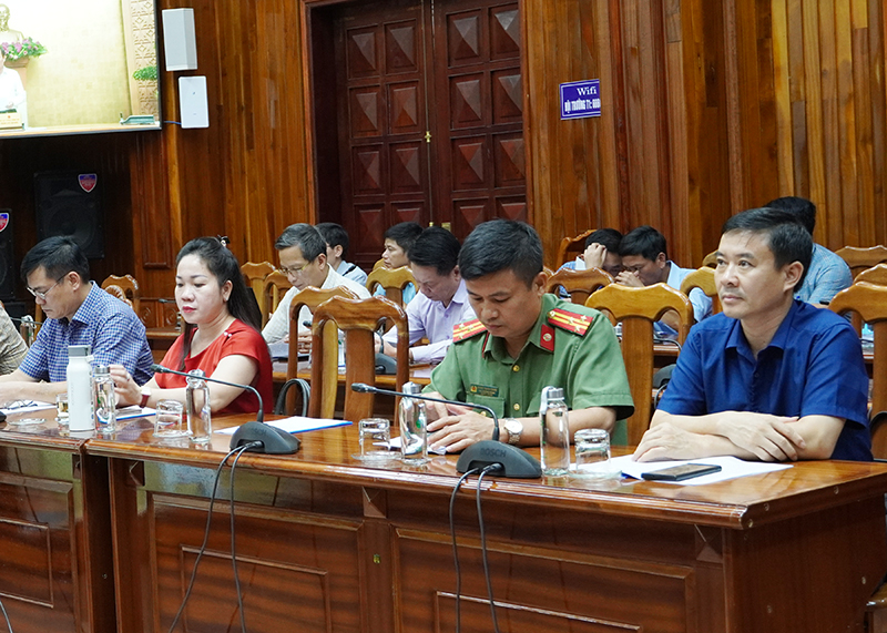 Các đại biểu tham dự hội nghị.