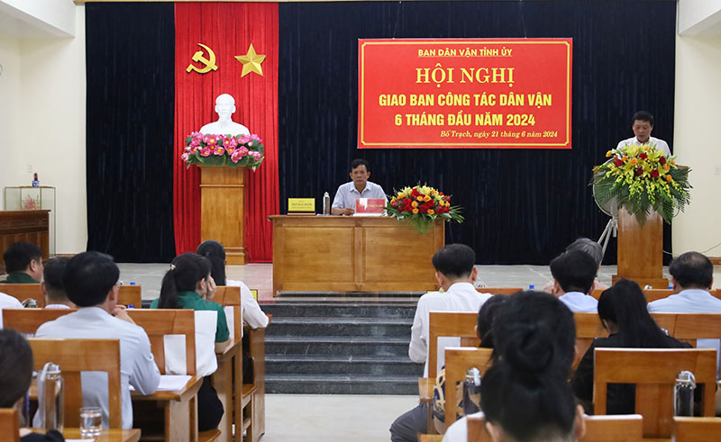 Quang cảnh hội nghị.
