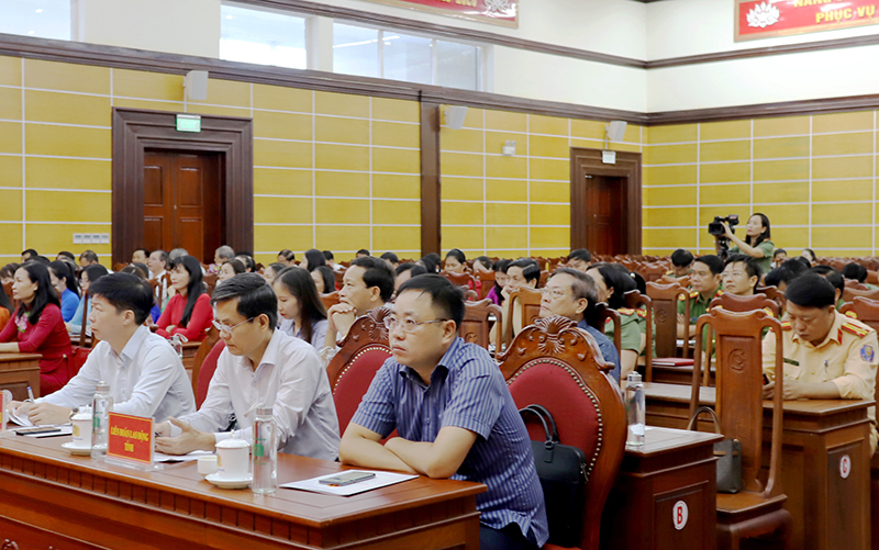 Các đại biểu tham dự hội nghị
