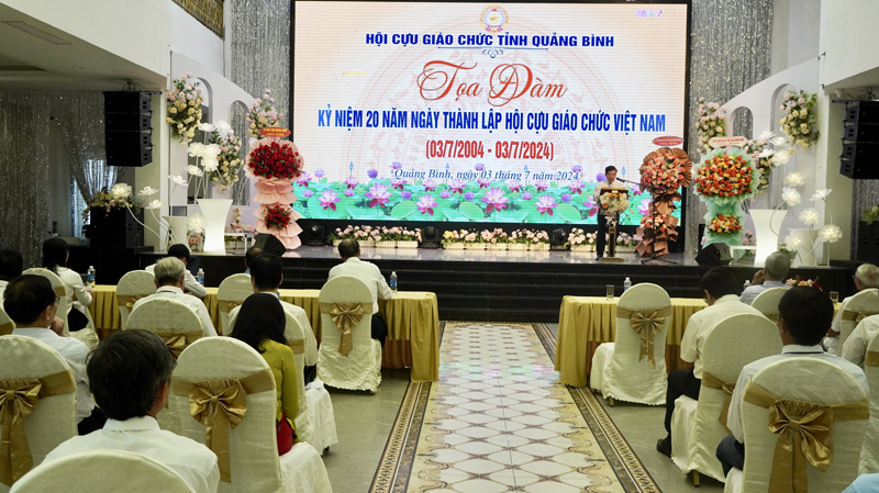Quang cảnh buổi tọa đàm.