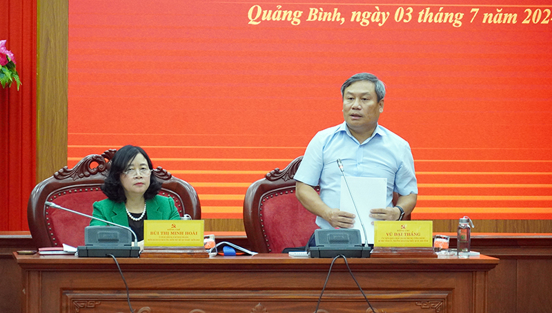 Đồng chí Phó Bí thư Thường trực Tỉnh ủy Trần Hải Châu trình bày báo cáo