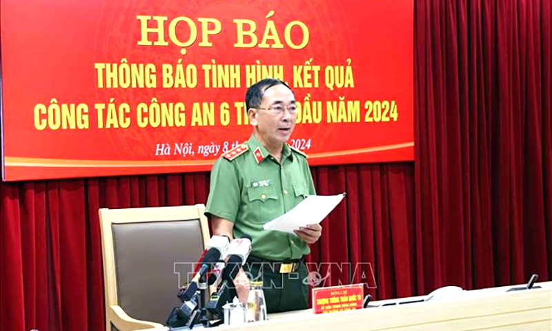 Thượng tướng Trần Quốc Tỏ, Ủy viên Trung ương Đảng, Thứ trưởng Bộ Công an phát biểu.  