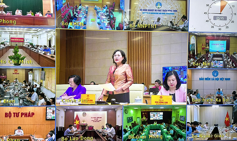 Hội nghị được kết nối trực tuyến đến điểm cầu 63 tỉnh, thành. 