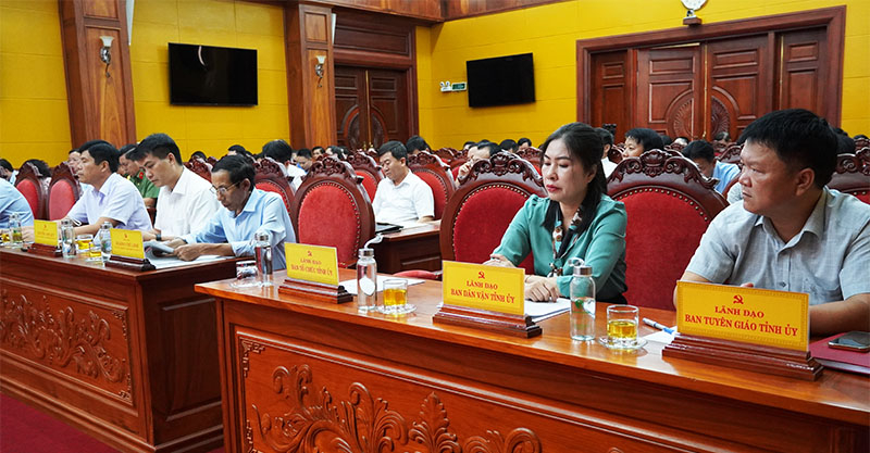 Các đại biểu dự hội nghị.