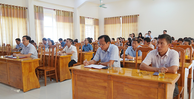 Các đại biểu dự hội nghị trực tuyến tại điểm cầu tỉnh ta.