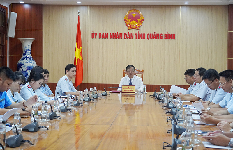 Đồng chí Phó Chủ tịch Thường trực UBND tỉnh Đoàn Ngọc Lâm chủ trì tại điểm cầu Quảng Bình.