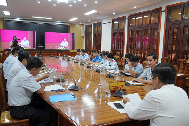 Toàn cảnh hội nghị tại điểm cầu Quảng Bình.