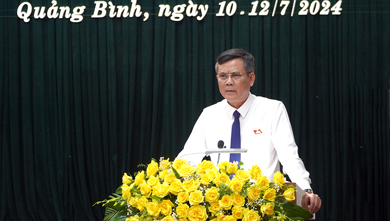 Đồng chí Chủ tịch UBND tỉnh Trần Thắng phát biểu tiếp thu và giải trình sau phiên họp thảo luận, chất vấn và trả lời chất vấn