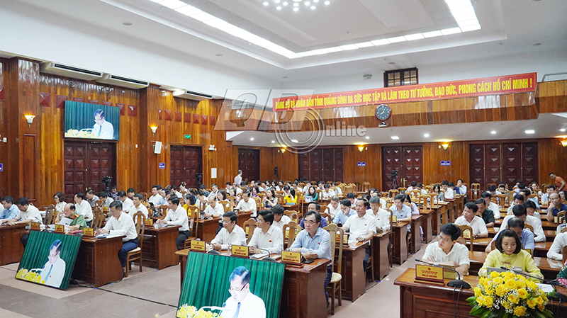 Quang cảnh kỳ họp.