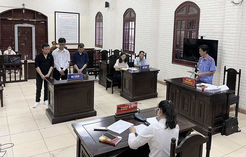 3 bị cáo trong phiên tòa.
