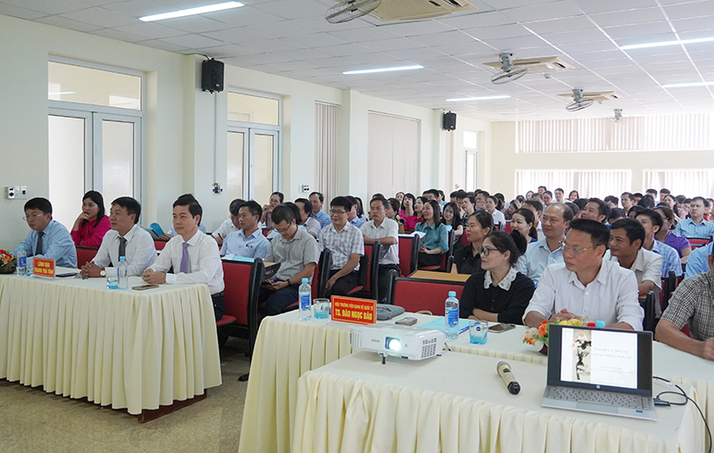 Các đại biểu tham dự hội nghị