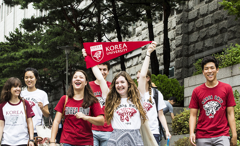 Sinh viên trường Đại Học Hàn Quốc. Ảnh minh họa: oia.korea.ac.kr