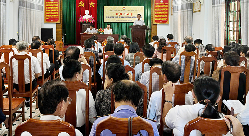 Quang cảnh hội nghị.